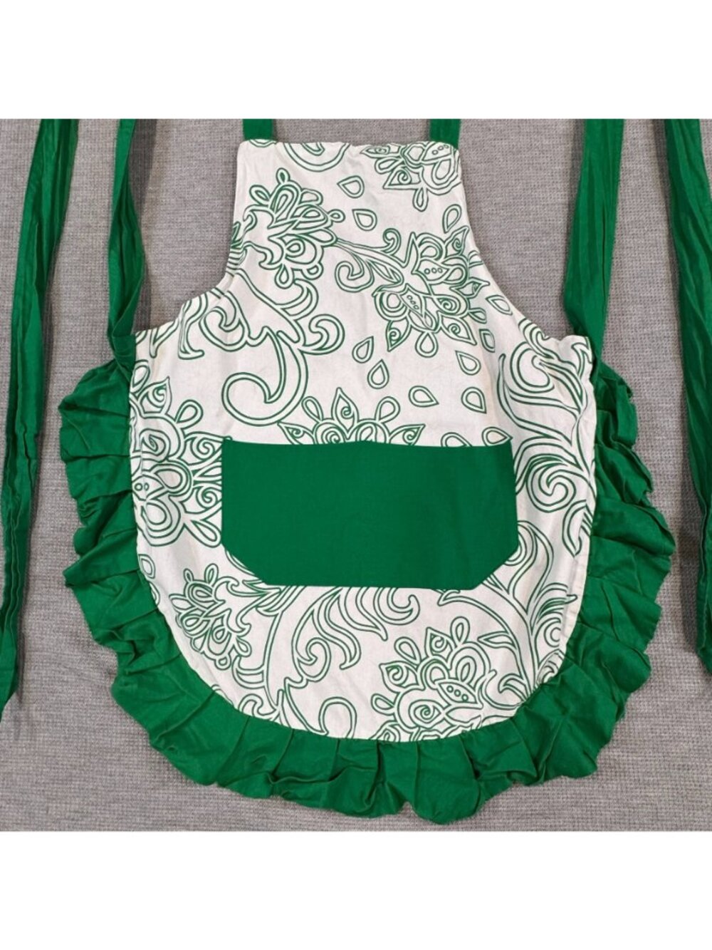 Flirty Aprons Ruffled Kitchen Apron Green White Filigree Floral Pocket One Size - Picture 5 of 13